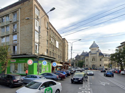 Spatiu Comercial, KM 0, Strada Piata Victoriei, Chirias Doctor Max