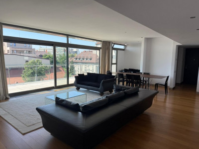 Apartament 4 Camere de inchiriat cu SmartHome & Terasă Generoasă