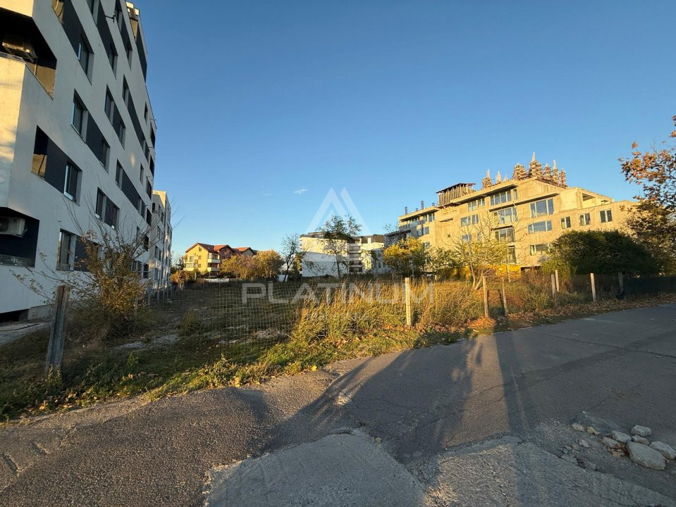 Teren de vânzare Sisești 2.580 mp – deschidere 42 m la stradă principală