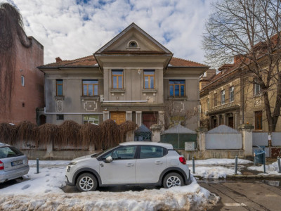 Inchiriere 4 camere in vila zona Plantelor - Dr. Burghelea 