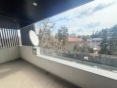 Vânzare apartament 3 camere Primăverii 