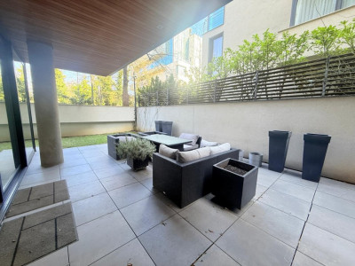 Primăverii | Apartament 4 camere cu grădină privată – de închiriat