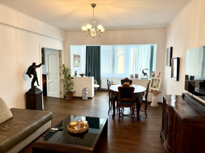 Vanzare apartament 3 camere Beller