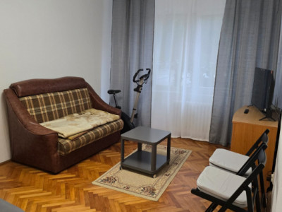 Garsoniera de inchiriat Berceni